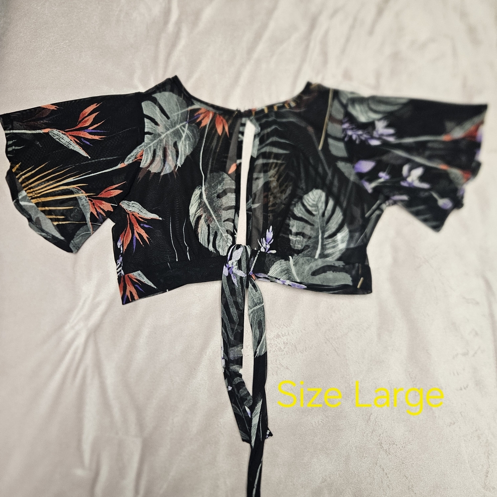 Floral Tie-Front Black Crop Top